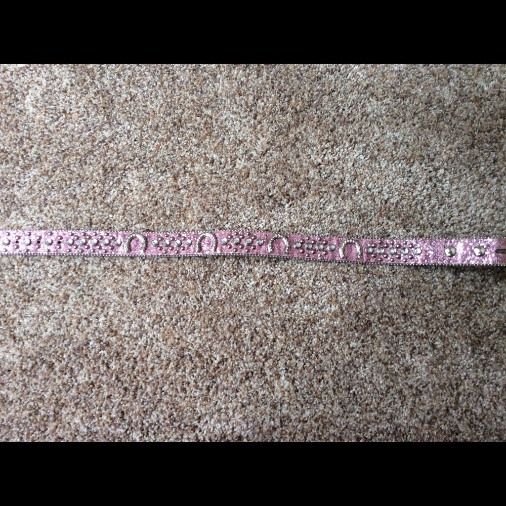 Boot barn pink rhinestone belt button up no claspe